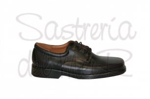 Zapatos negros de uniforme caballero