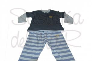 Conjunto camiseta y pantalon  a rayas con anclas bordadas