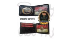 Cartera con placa Capitn de Yate